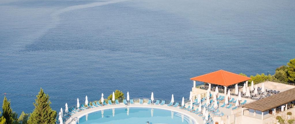 Sun Garden pool view