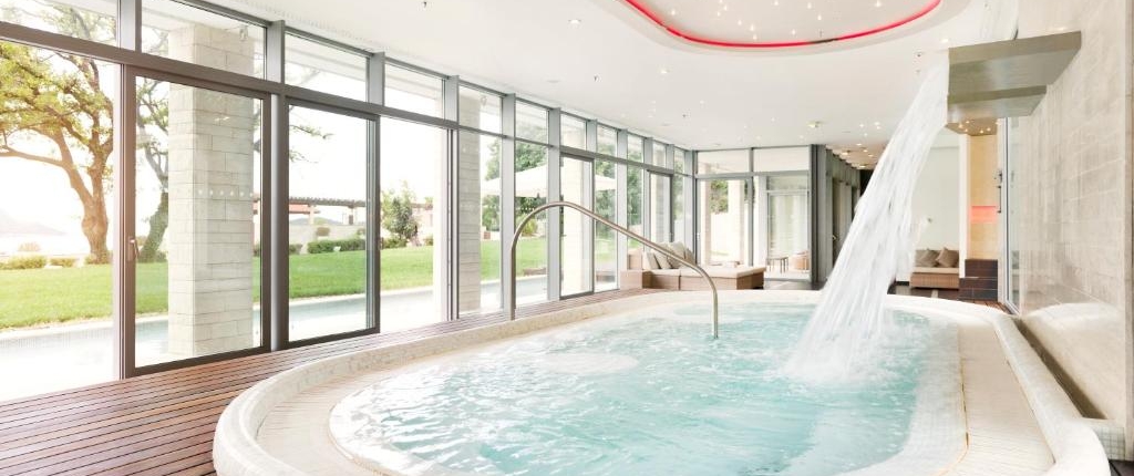 Sungarden jacuzzi