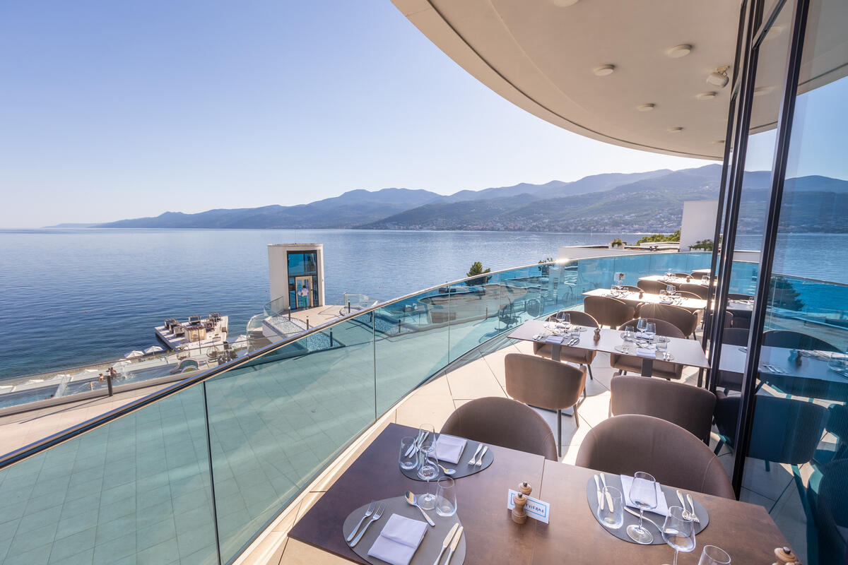 Hilton Rijeka Costabella Beach Resort & Spa 5*