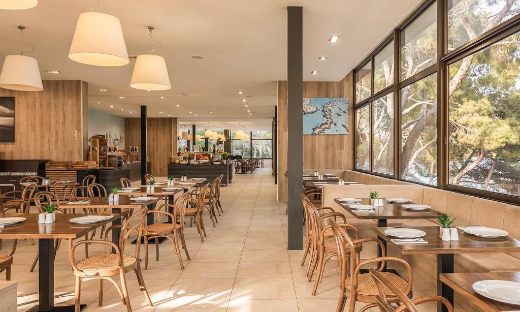 Aminess Senses restoran cijeli